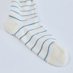 <b>つま先かかとパイルの本藍染ボーダー靴下</b>Toe and Heel Pile Indigo-Dyed Striped Socks
